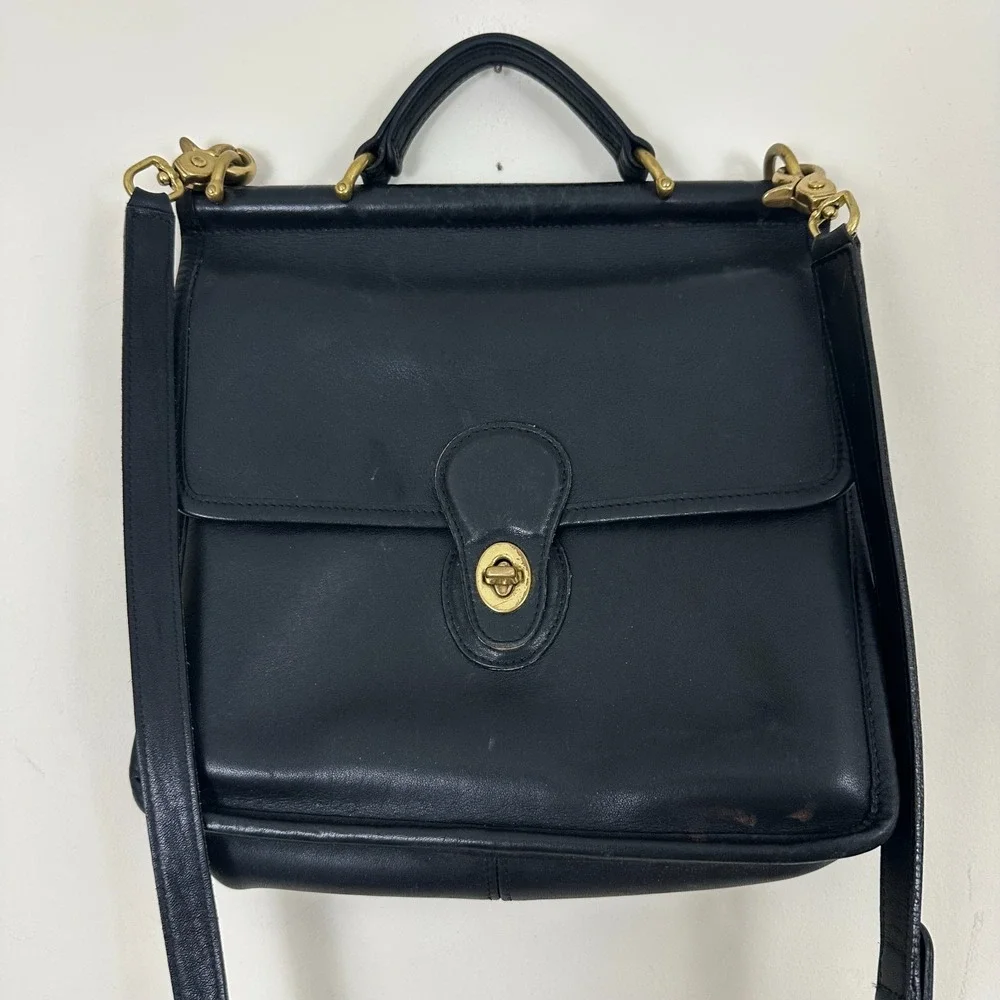 Vintage Coach Willis Shoulder Bag Womens Black Leather Turn-Lock Crossbody Strap